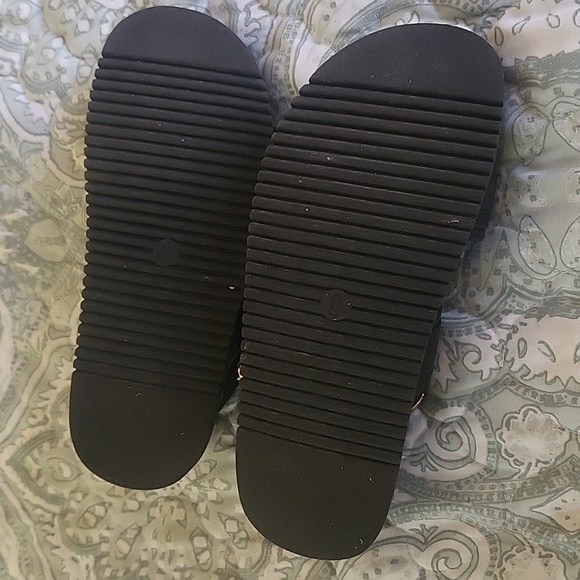 A new day chunky sandals - Picture 4 of 4